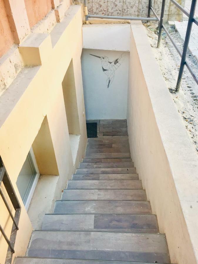 Small Underground Apartment At The Center Kherson Eksteriør bilde